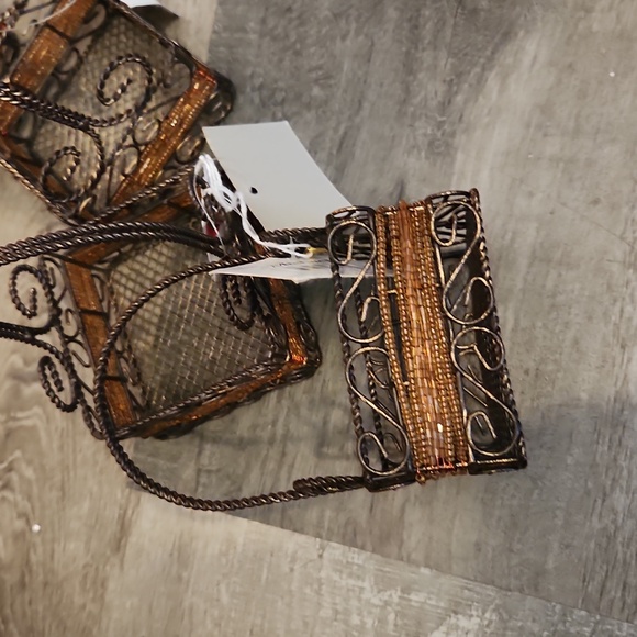 4 Metal Trinket Baskets '$5 Add on' - Picture 2 of 3